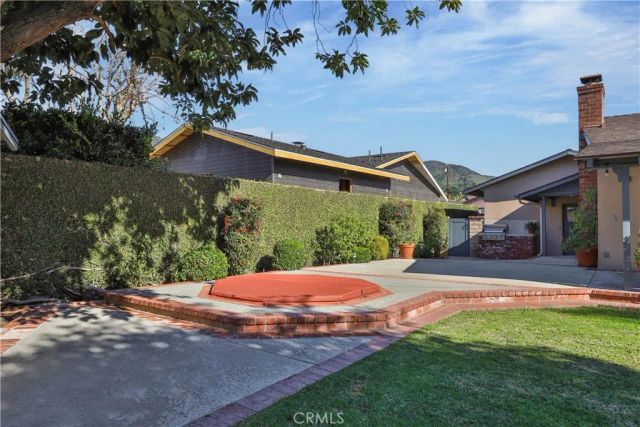 207 S Hacienda Ave., Glendora, CA 91741