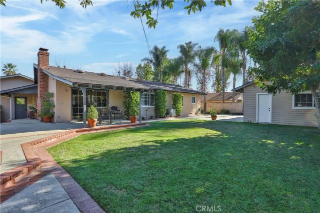 207 S Hacienda Ave., Glendora, CA 91741