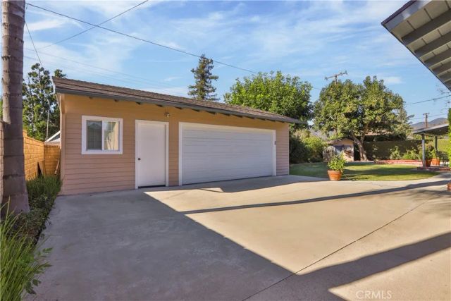 207 S Hacienda Ave., Glendora, CA 91741