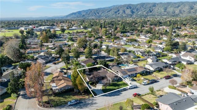 207 S Hacienda Ave., Glendora, CA 91741