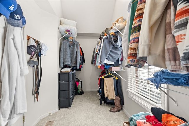 3048 Wolf Den Court, New Albany, IN 47150