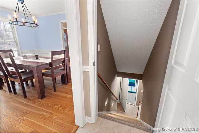 3048 Wolf Den Court, New Albany, IN 47150