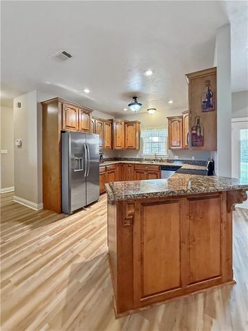 330 WESLEY CROWELL Road, Leesville, LA 71446