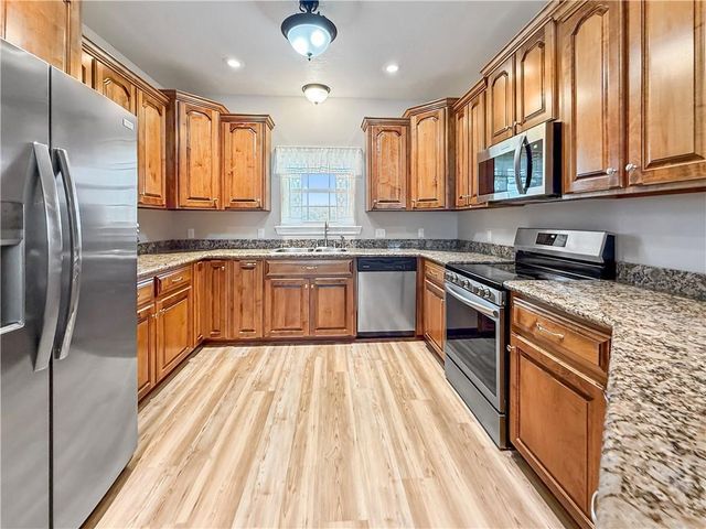 330 WESLEY CROWELL Road, Leesville, LA 71446