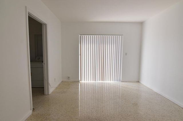 2472 NE 5th Avenue 2472, Boca Raton, FL 33431