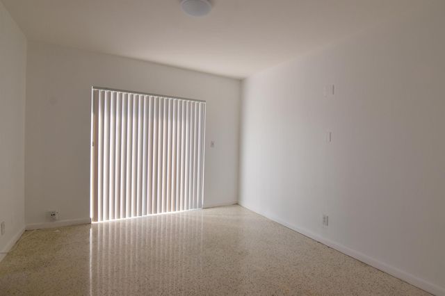 2472 NE 5th Avenue 2472, Boca Raton, FL 33431