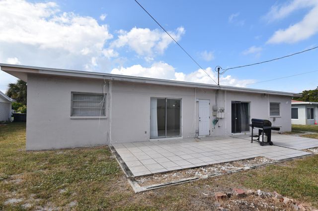 2472 NE 5th Avenue 2472, Boca Raton, FL 33431