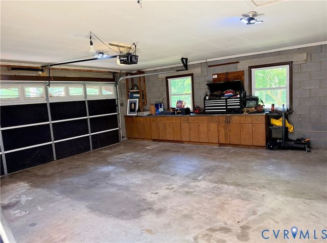 11134 Linderwood Dr, Mechanicsville, VA 23116