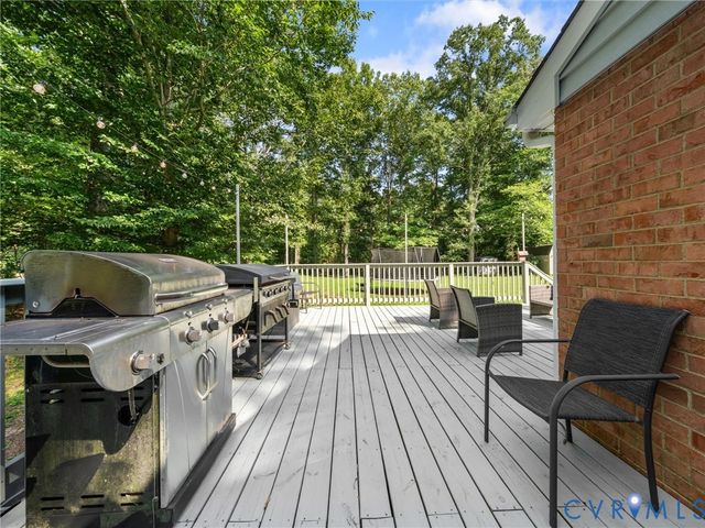 11134 Linderwood Dr, Mechanicsville, VA 23116