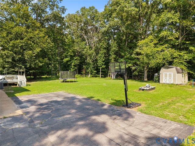11134 Linderwood Dr, Mechanicsville, VA 23116