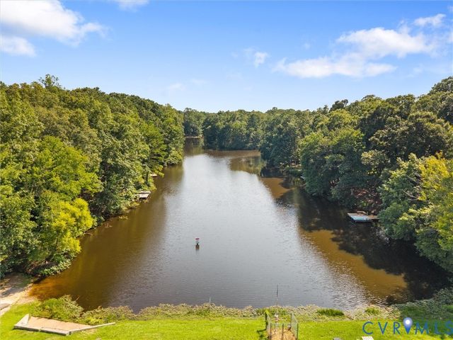 11134 Linderwood Dr, Mechanicsville, VA 23116