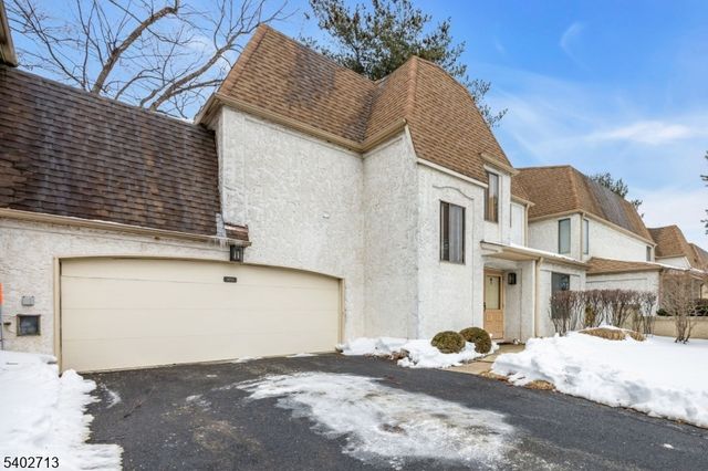 89 Park Gate Dr, Edison Twp., NJ 08820