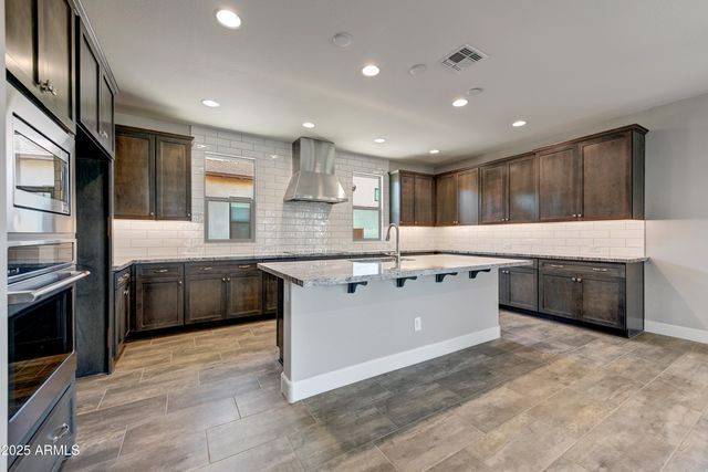 3280 Maverick Drive, Wickenburg, AZ 85390