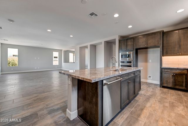 3280 Maverick Drive, Wickenburg, AZ 85390