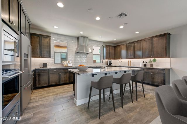 3280 Maverick Drive, Wickenburg, AZ 85390