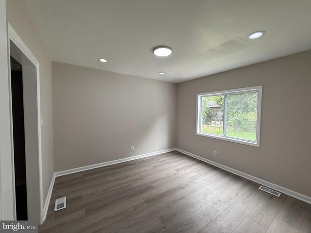 309 S 5TH ST S, Millville, NJ 08332