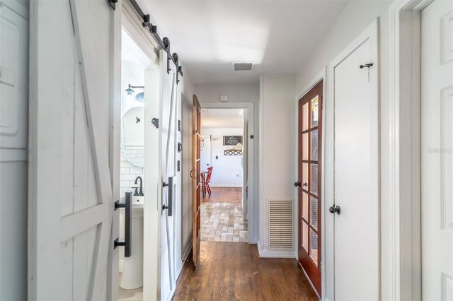 1237 W VOORHIS AVENUE, Deland, FL 32720