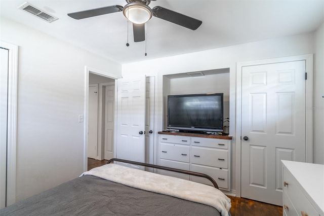 1237 W VOORHIS AVENUE, Deland, FL 32720