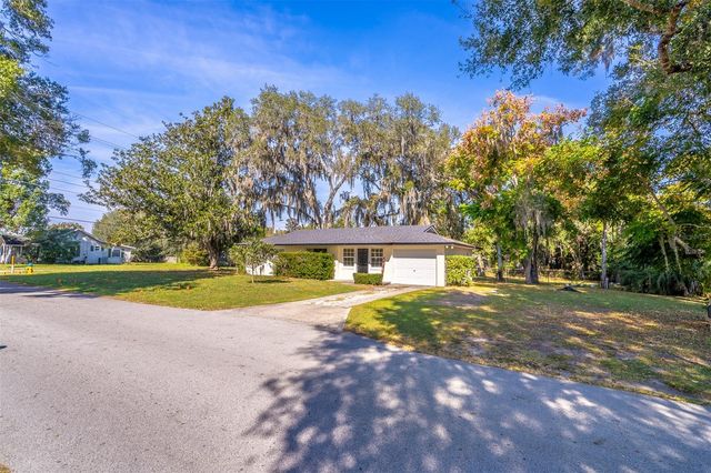1237 W VOORHIS AVENUE, Deland, FL 32720