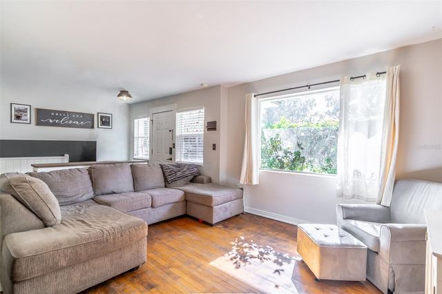 1237 W VOORHIS AVENUE, Deland, FL 32720