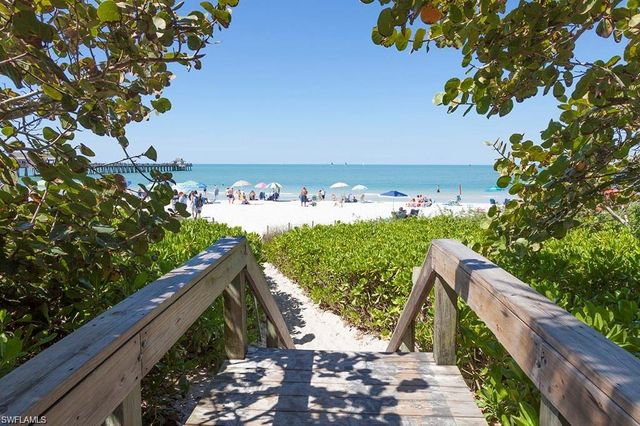 7414 ACORN WAY, Naples, FL 34119