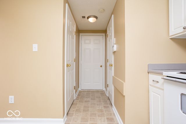 11618 Signet Lane, Indianapolis, IN 46235