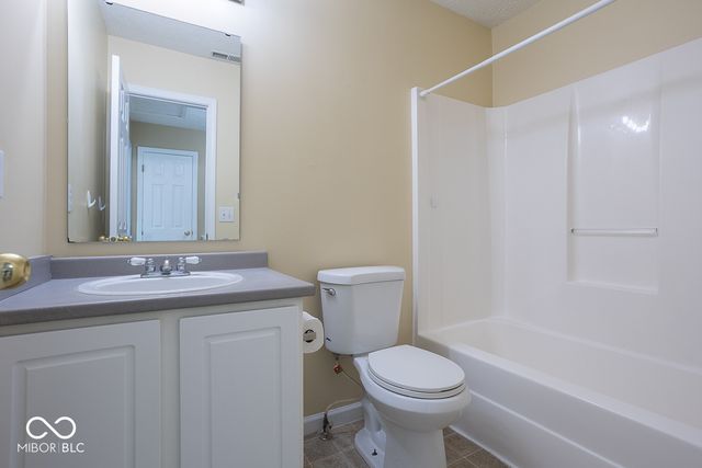 11618 Signet Lane, Indianapolis, IN 46235