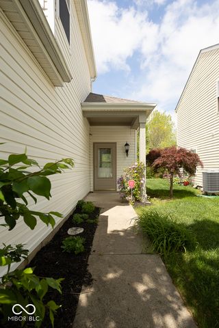 11618 Signet Lane, Indianapolis, IN 46235