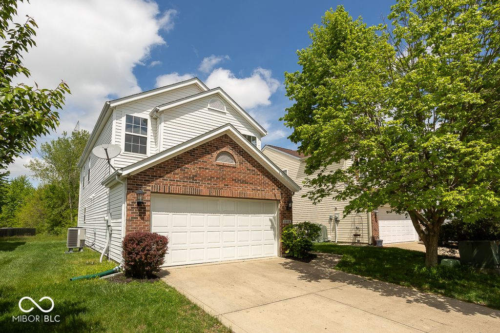 11618 Signet Lane, Indianapolis, IN 46235