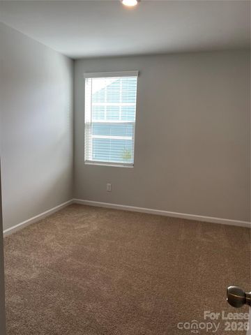 729 Lyndon Station Drive, Pineville, NC 28134