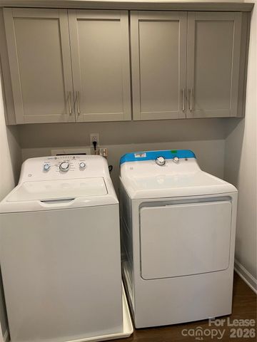 729 Lyndon Station Drive, Pineville, NC 28134