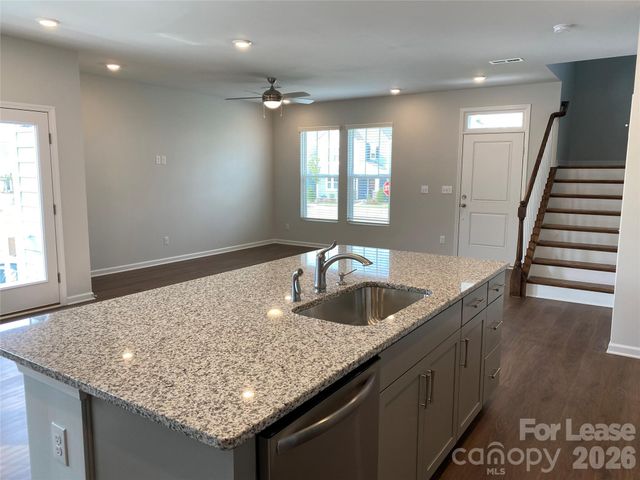 729 Lyndon Station Drive, Pineville, NC 28134