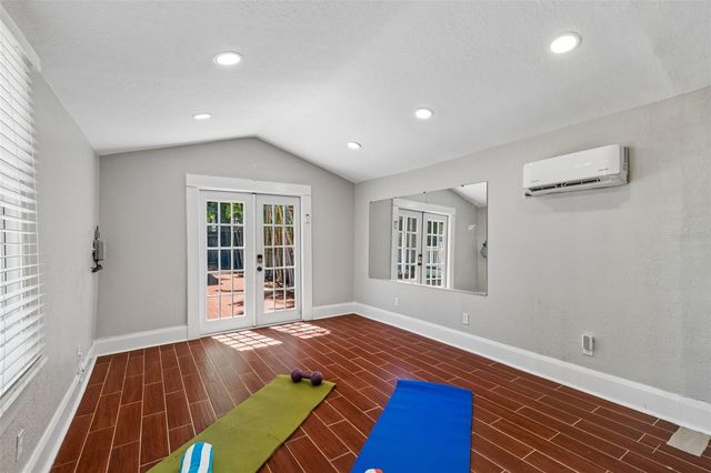 3617 W SANTIAGO STREET, Tampa, FL 33629