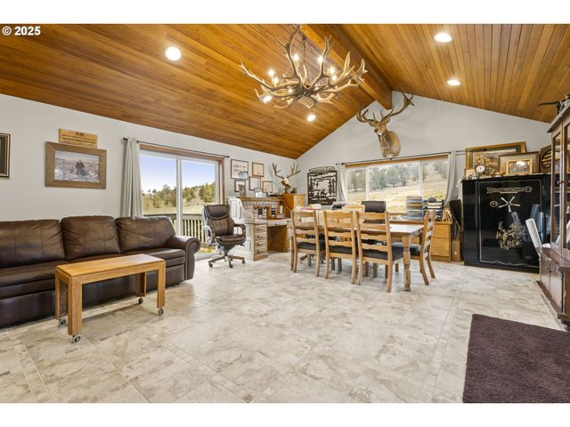 28000 Se PAULINA Hwy, Prineville, OR 97754