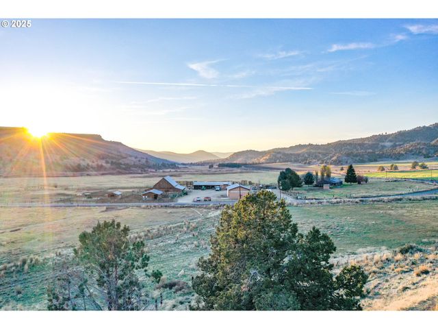 28000 Se PAULINA Hwy, Prineville, OR 97754