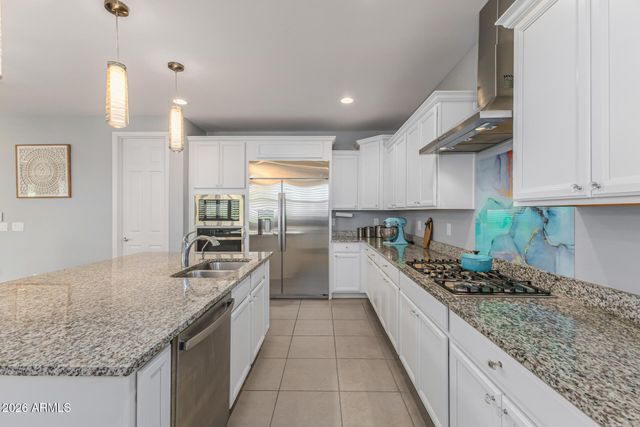 16064 W SOFT WIND Drive, Surprise, AZ 85387