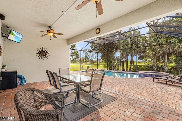 9132 Leatherwood LOOP, Lehigh Acres, FL 33936