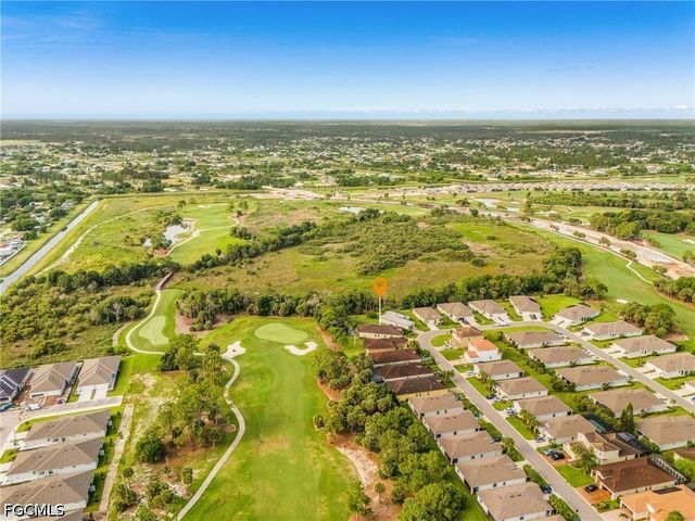 9132 Leatherwood LOOP, Lehigh Acres, FL 33936