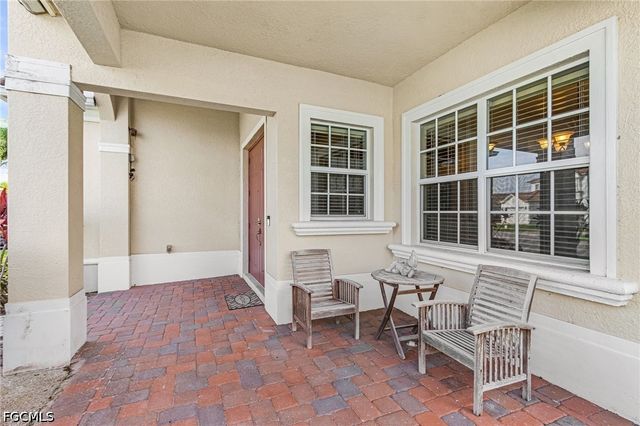 9132 Leatherwood LOOP, Lehigh Acres, FL 33936