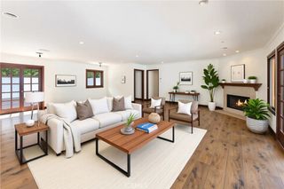 16350 Mandalay, Encino, CA 91436