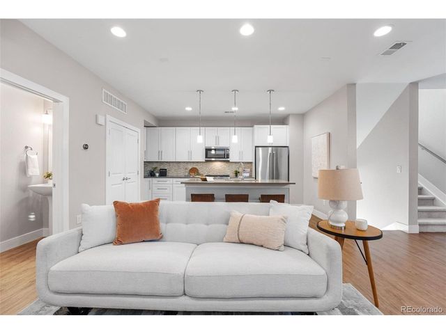 1245 N Utica St 103, Denver, CO 80204