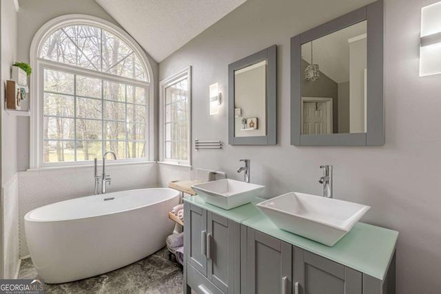 34 Shady Oak Court, Dallas, GA 30157