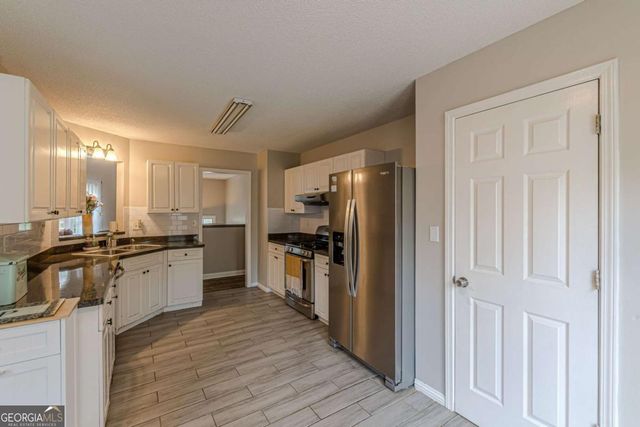 34 Shady Oak Court, Dallas, GA 30157