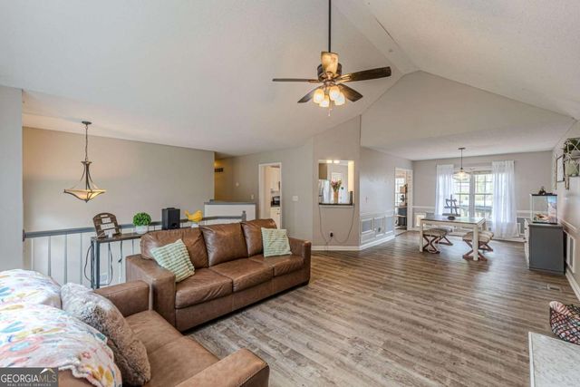 34 Shady Oak Court, Dallas, GA 30157