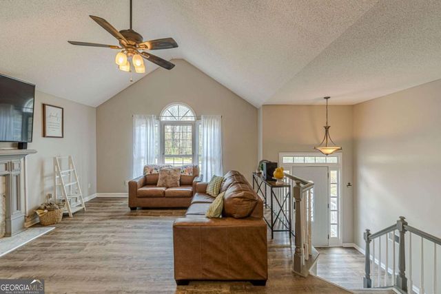 34 Shady Oak Court, Dallas, GA 30157