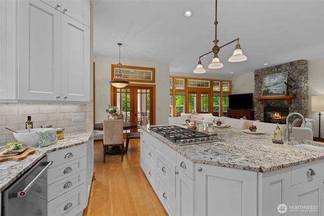 26415 SE Old Black Nugget Road, Issaquah, WA 98029