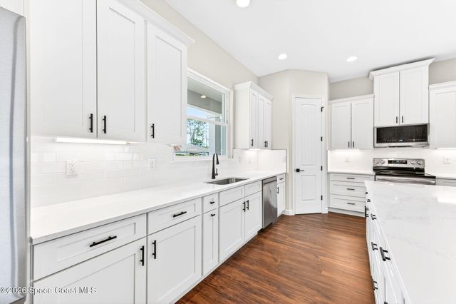 760 Starland Street SE, Palm Bay, FL 32909