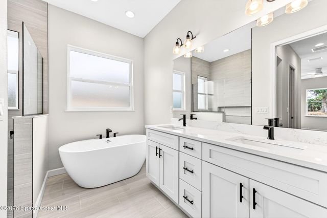 760 Starland Street SE, Palm Bay, FL 32909