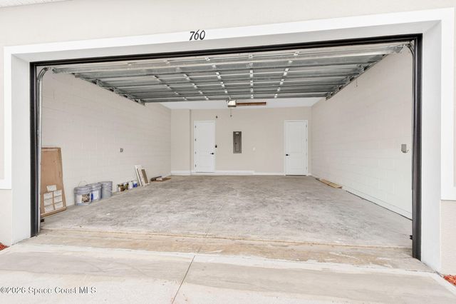 760 Starland Street SE, Palm Bay, FL 32909