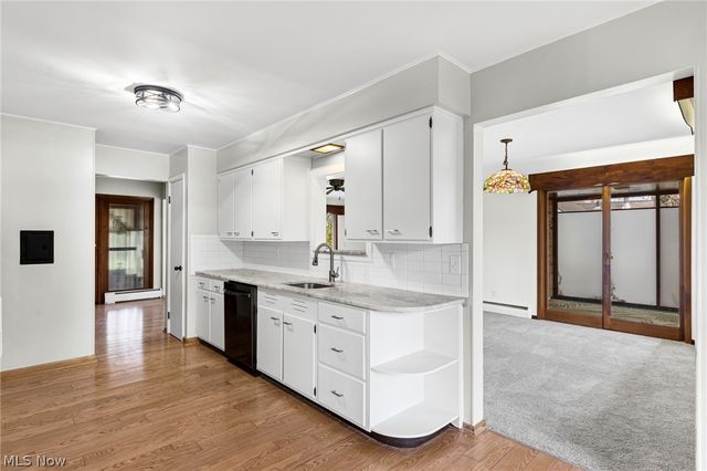 6208 Dora Boulevard, Independence, OH 44131